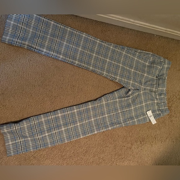 Ankle length pants - Picture 2 of 2